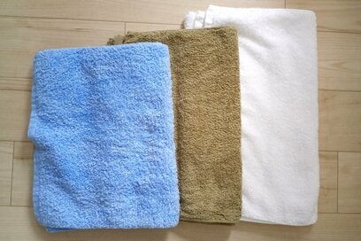 梅雨の洗濯はバスタオルをやめて部屋干し臭を回避、小さめタオルの快適メリット