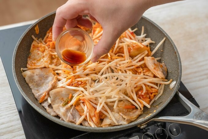 調味料を入れる