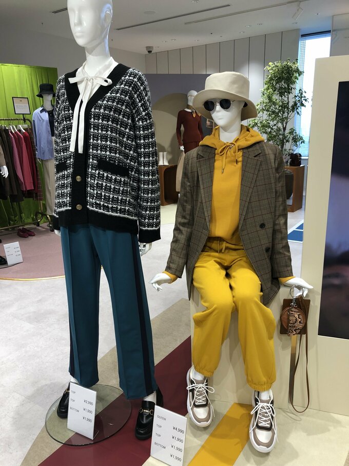 ボウタイブラウス