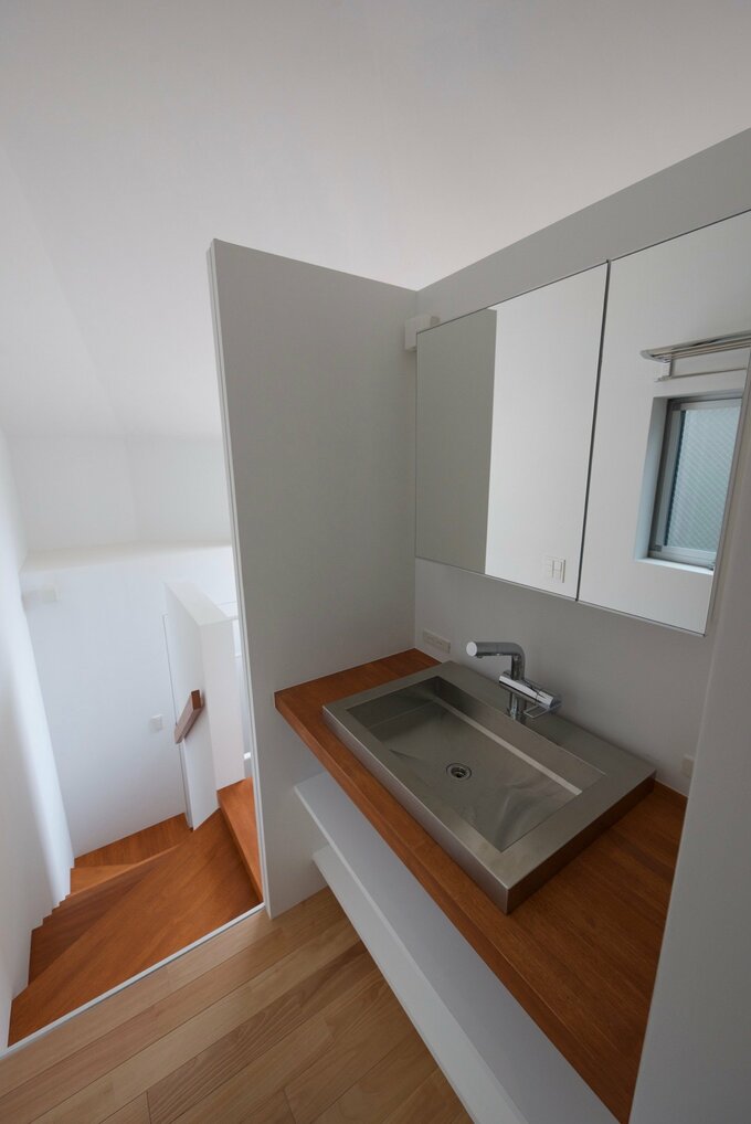 リビングとつながる洗面所