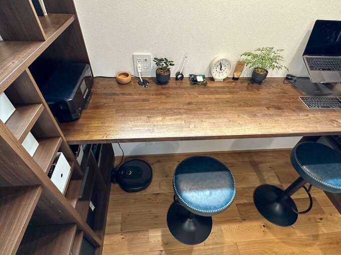 リビングにつくったロボット掃除機の置き場