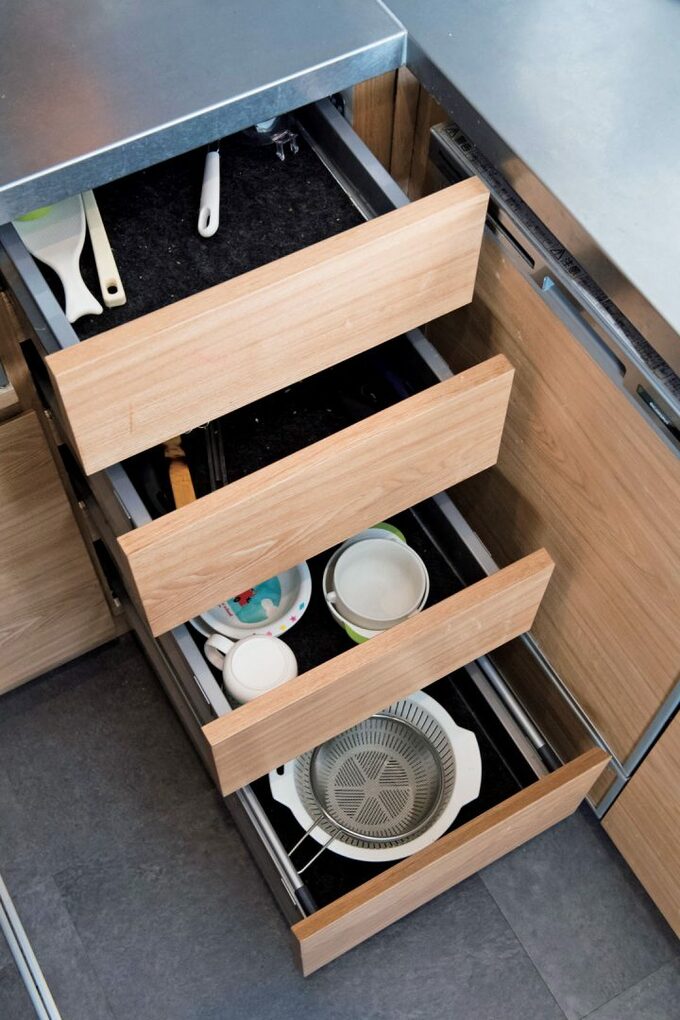 ワークトップ下4段引き出し