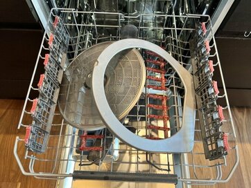 春こそ掃除にうってつけ。「季節の変わり目掃除」で年末まで快適に