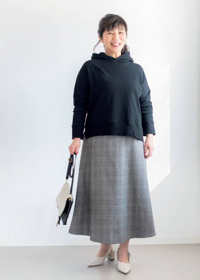 ビッグシルエットパーカ