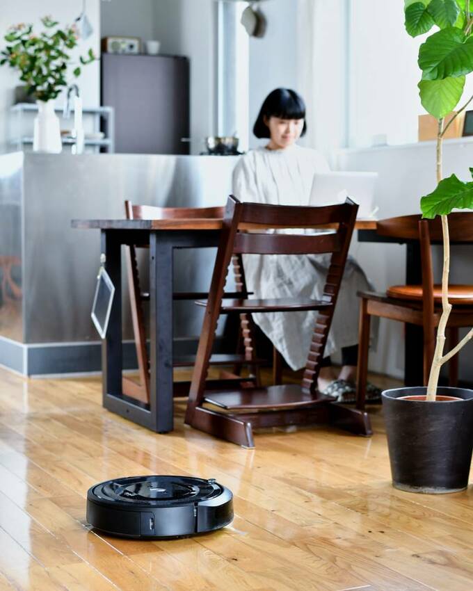 床掃除はすみまできれいになるお掃除ロボットに