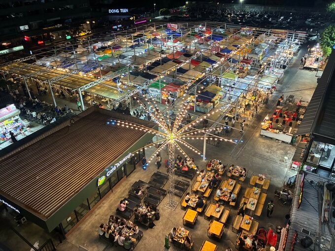 タイの夕食文化について紹介します
