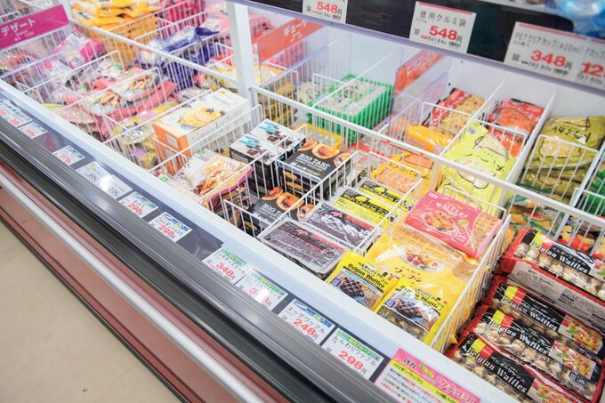 スーパーの冷凍食品など