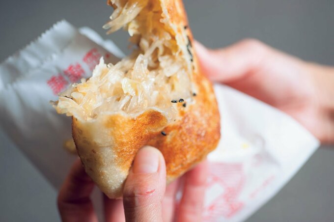 おやきのような高麗菜餅