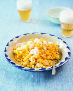 トウモロコシとイカの炒め物