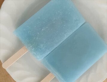 ガリガリ君が約20年ぶりにリニューアル！見た目はほぼ一緒だけど、食べて違いに驚いた