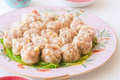 「シューマイ」は電子レンジでつくる。ポリ袋でつくって手も汚れない