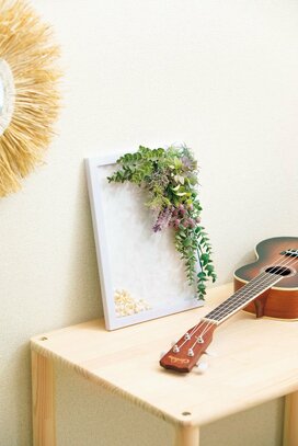 100円グッズでプチDIY。おしゃれな壁飾りが簡単につくれる