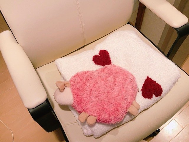 イスに湯たんぽ