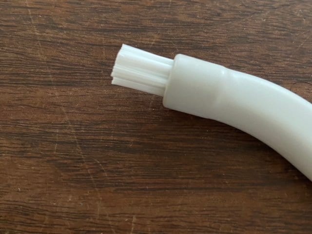 ブラシの先端はこんな感じ