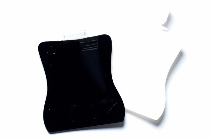 詰め替え容器白黒