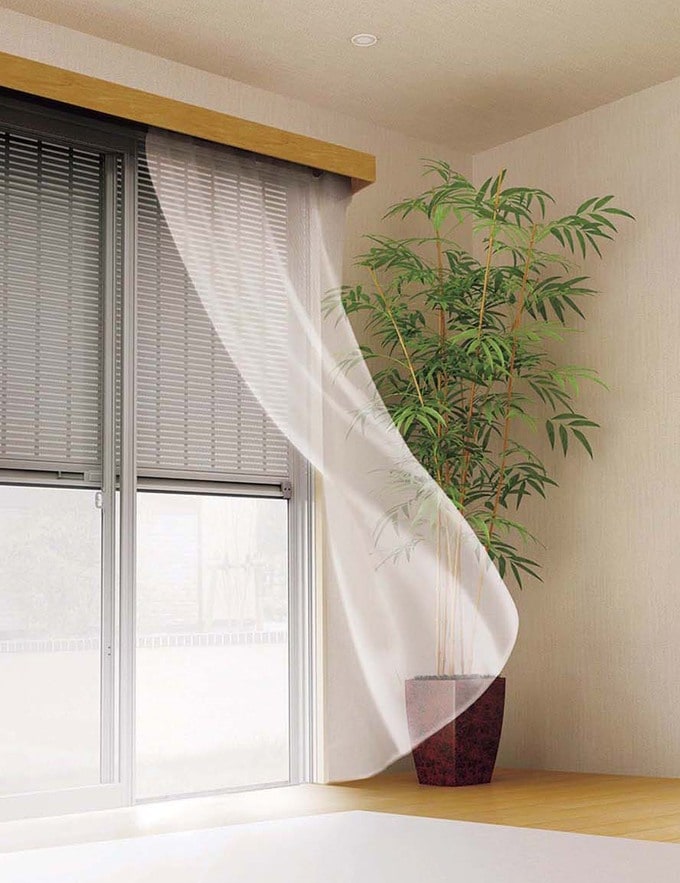 YKK AP「耐風シャッターGR」