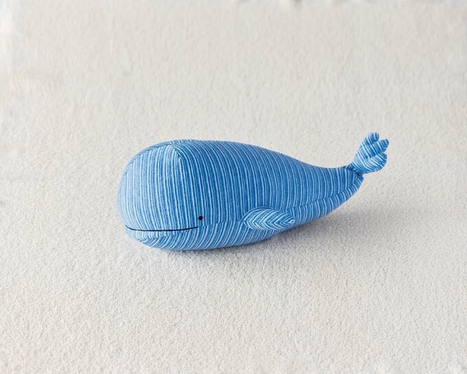 クジラのぬいぐるみ