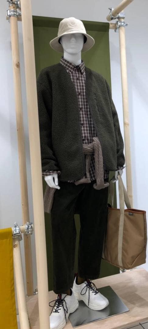 シープボアフリースのカーディガン