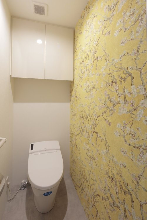 リノベーション　トイレ　壁紙　