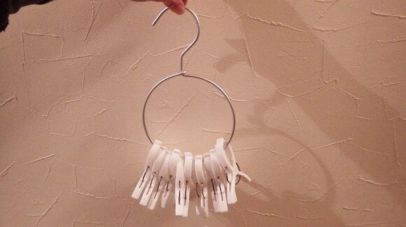 100円ショップのストールハンガー