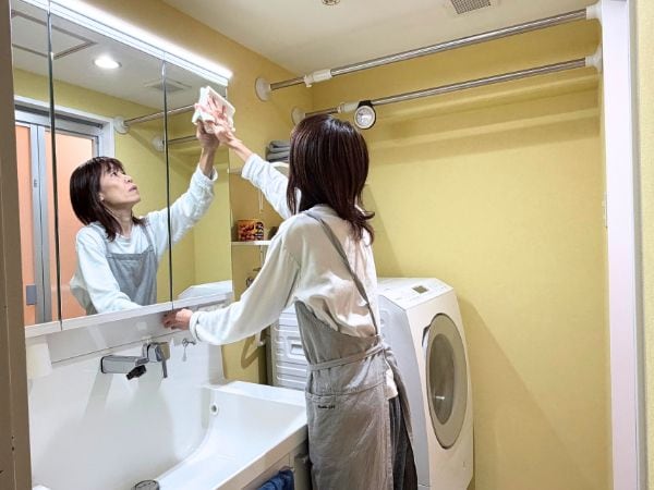 あゆみさん　鏡掃除