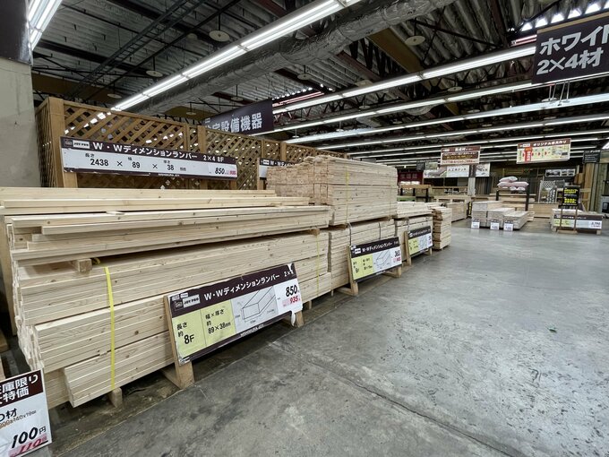 ホームセンターで販売されている2×4木材