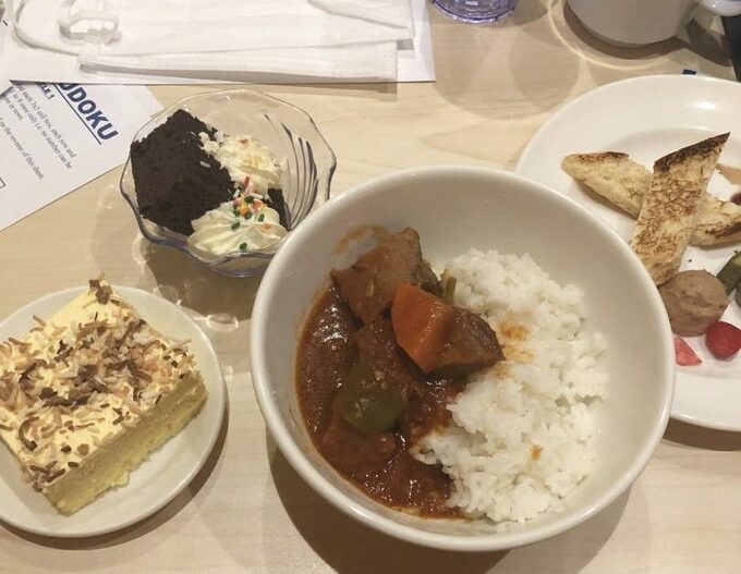 届けられた食事