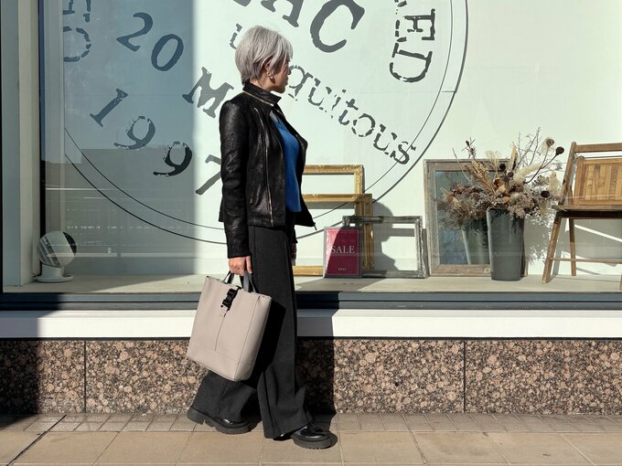 朝倉さん、モールウォーキング