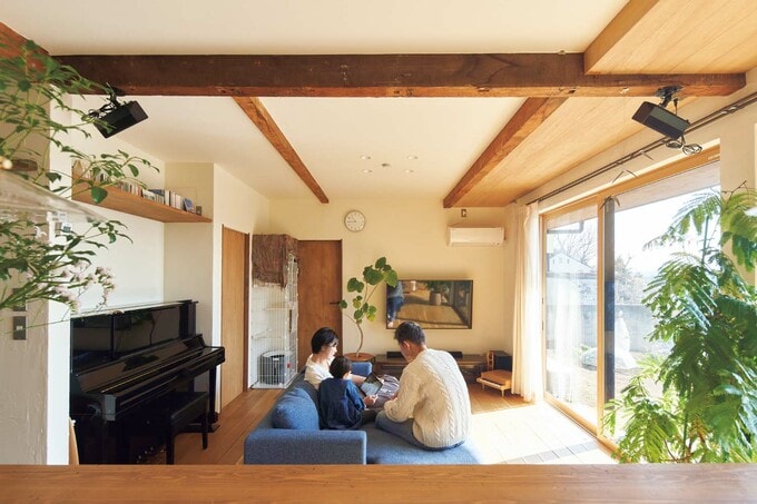 LDKには温水式蓄熱床暖房を採用