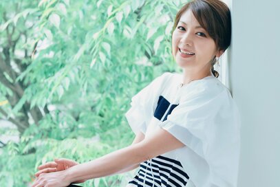 55歳、飯島直子さんがSNSを始めた理由。「こうあるべき」を手放したら心も身軽に