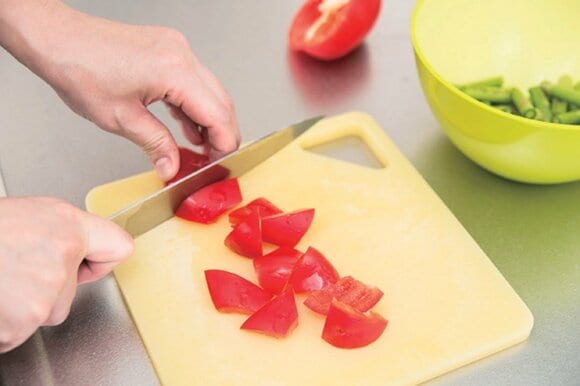 まな板はコンパクトな薄型を愛用