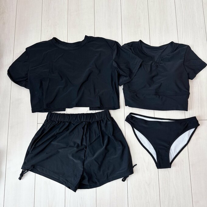 4点セットの水着