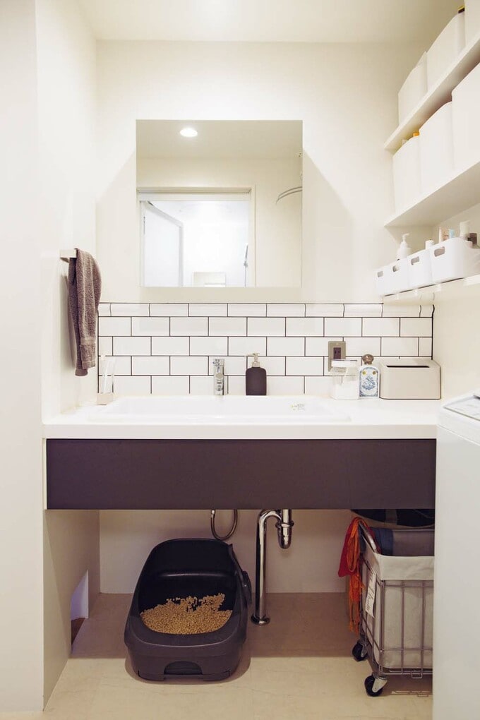 洗面カウンター下部はオープン