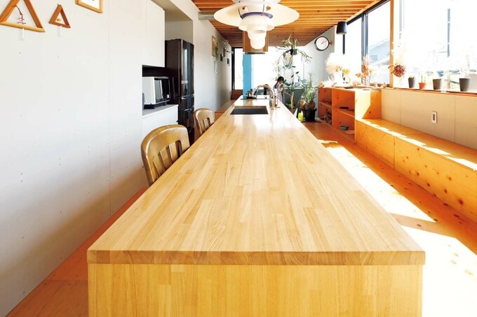 オリジナルキッチンはテーブルと一体