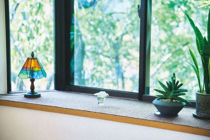 すっきりとした出窓