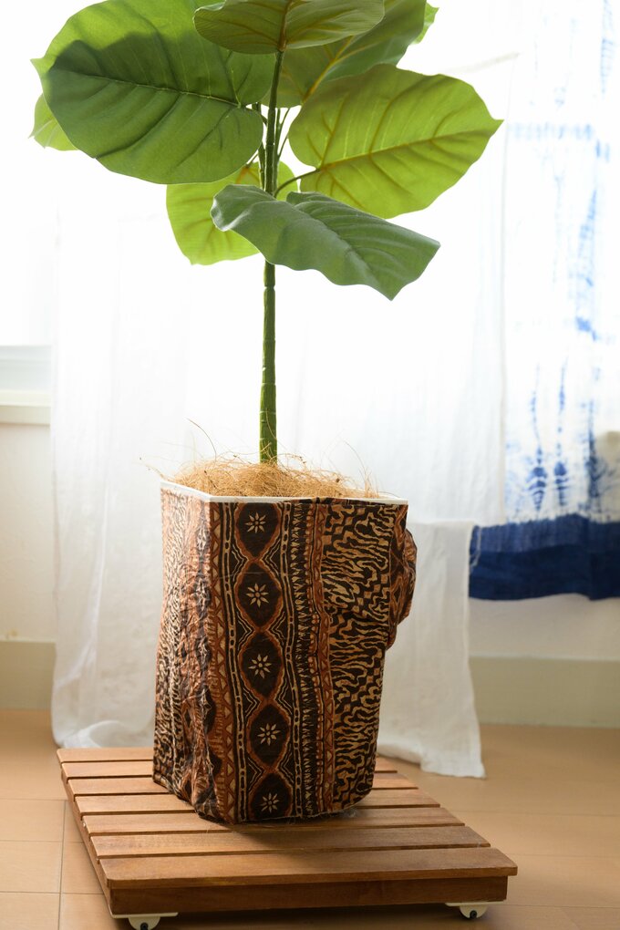 部屋にはフェイクプランツを