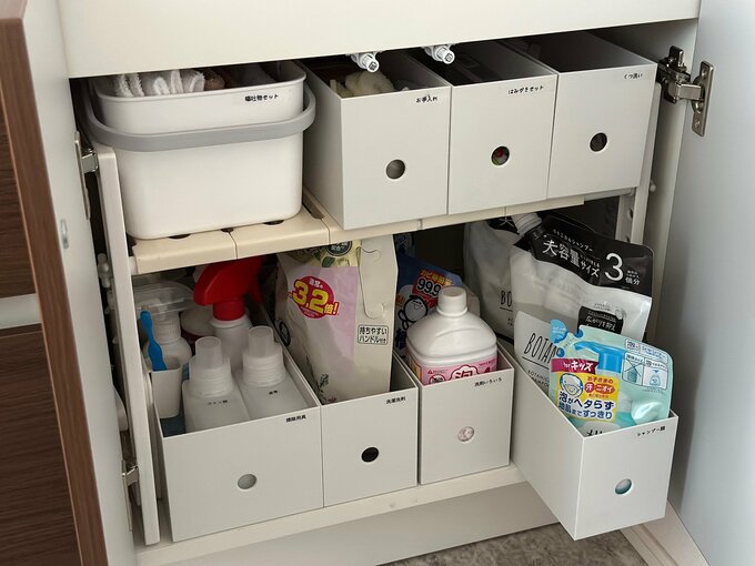 洗面所ストック品収納