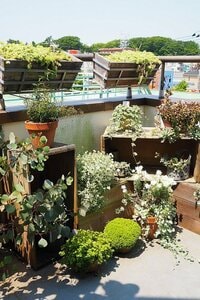 ベランダのガーデニング棚として