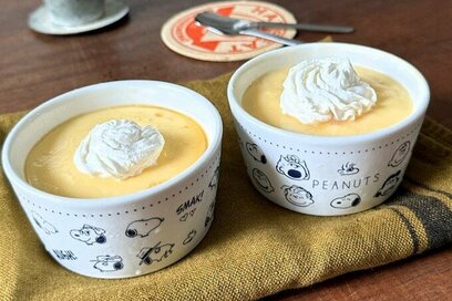 山本ゆりさんの「ちょっと固めのプリン」レシピ。電子レンジで簡単、懐かしい味