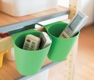 リモコン専用ボックスで消し忘れ防止。ちらからないリビング収納