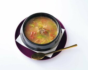 「コンビーフ」でリュウジさんの爆速レシピ。韓国風スープも即完成