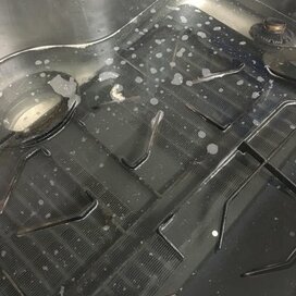 キッチン掃除の三種の神器。シンクのフタとあの薬品でピッカピカに