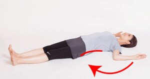 ゆっくり手を下ろしていく