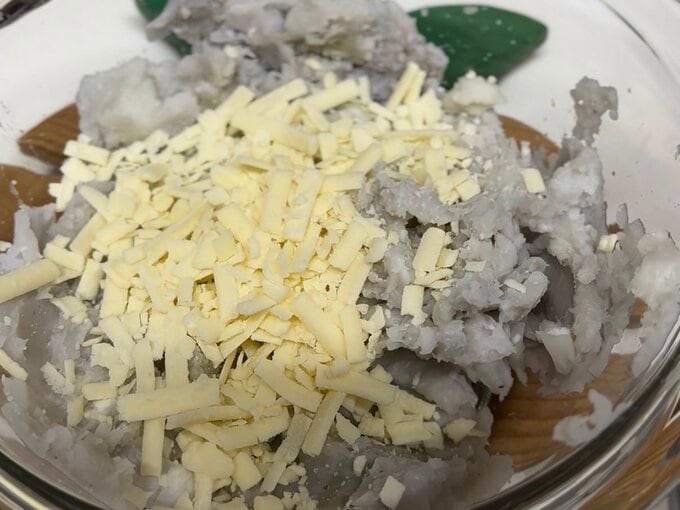 サトイモとチーズ