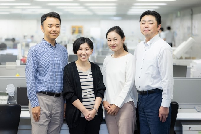 左から、池袋法人営業第一部次長・東原正典さん、Uさん、Tさん、営業第二部次長・菊地雅俊さん