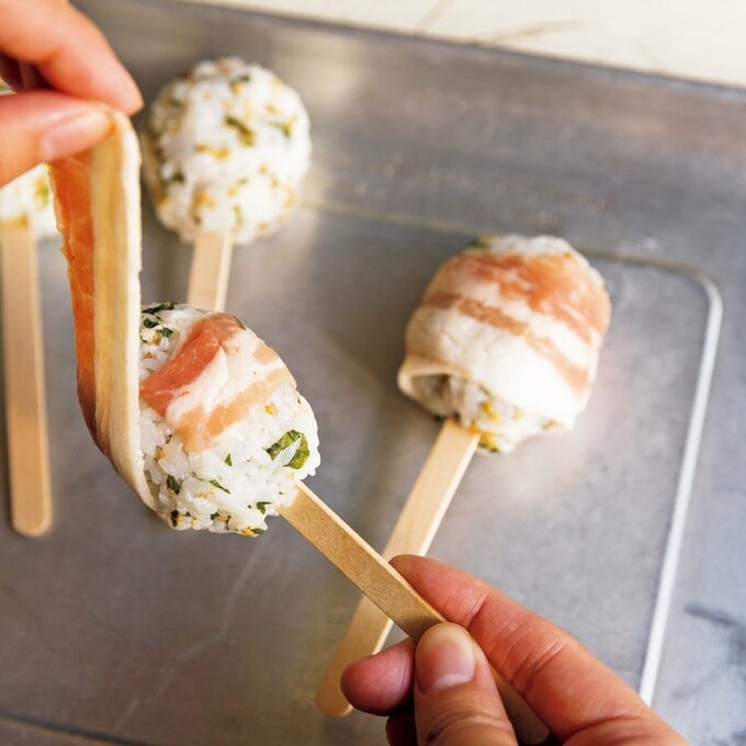 スティックつきで食べやすい