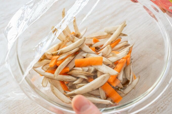 ゴボウとニンジン