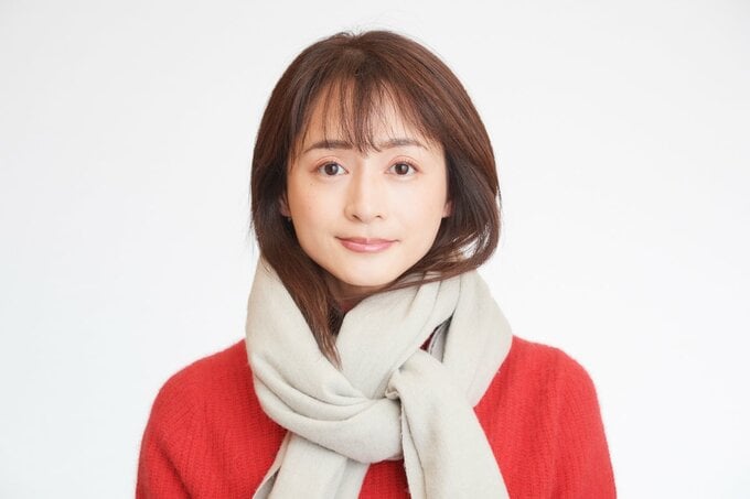 マフラーをした女性