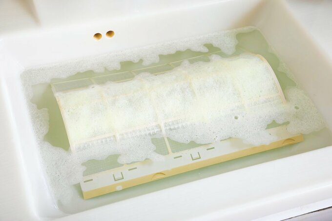 フィルターをつけおきしている様子