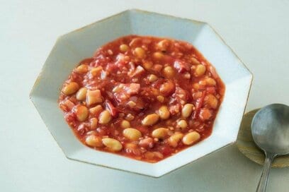 ベーコンと大豆の水煮で簡単。パンにもご飯にも合うボリューム煮込み＜長谷川あかりさんレシピ＞